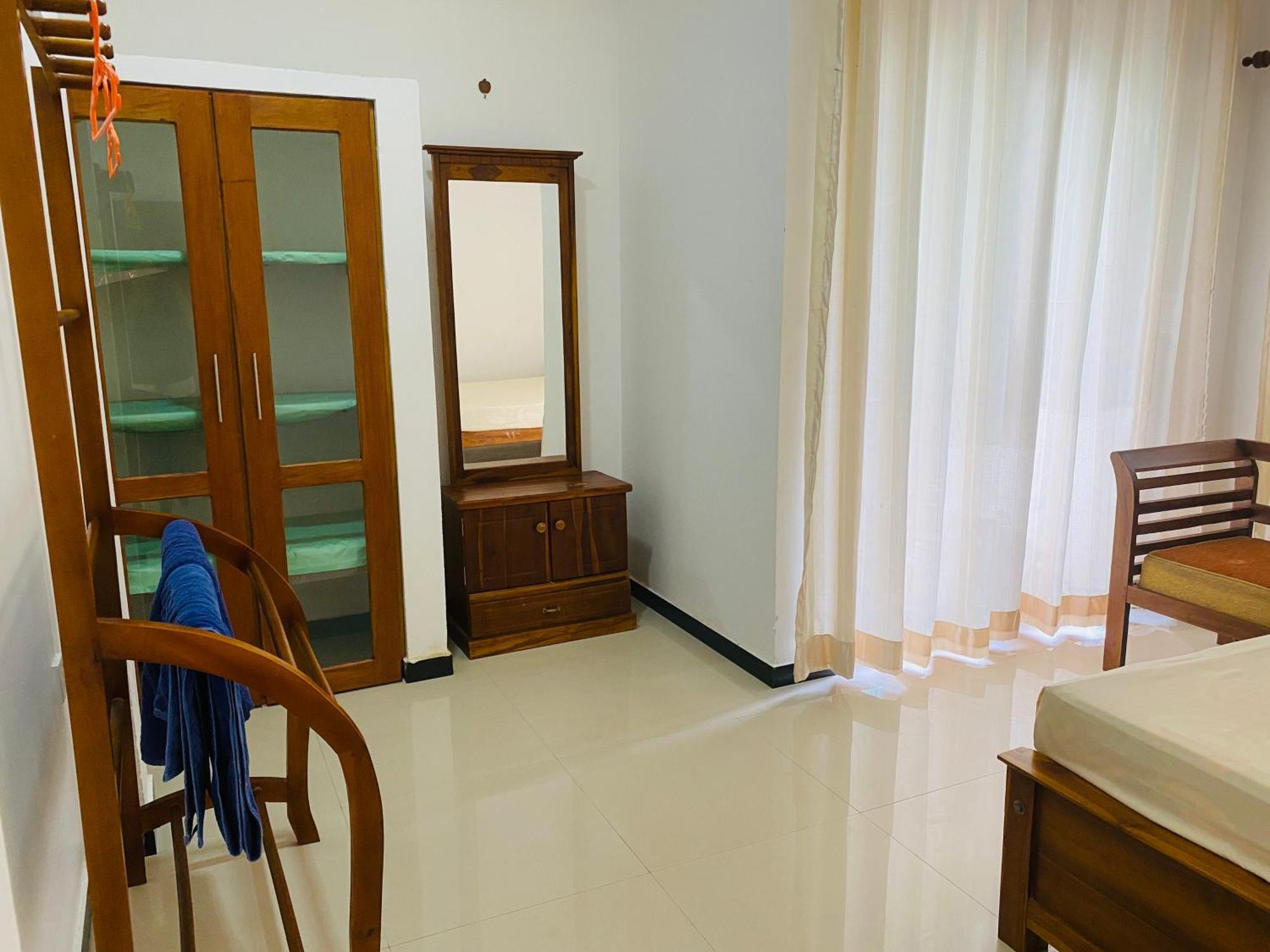 Hotel Navora Hikkaduwa Zimmer foto